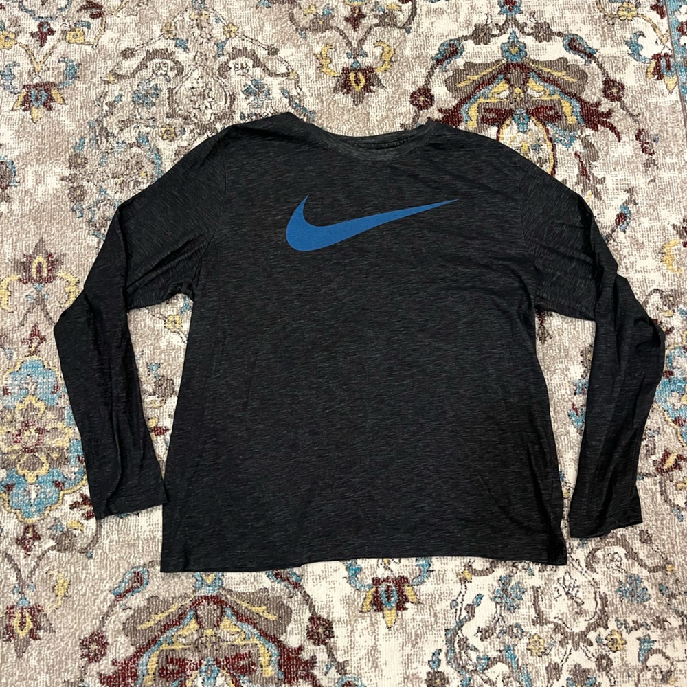 Nike Long Sleeve T-Shirt